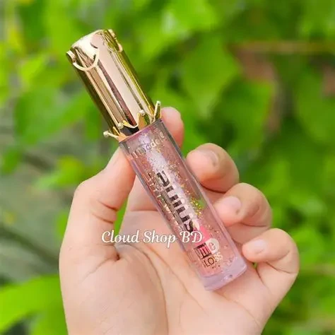 Lip gloss beauty model L7066